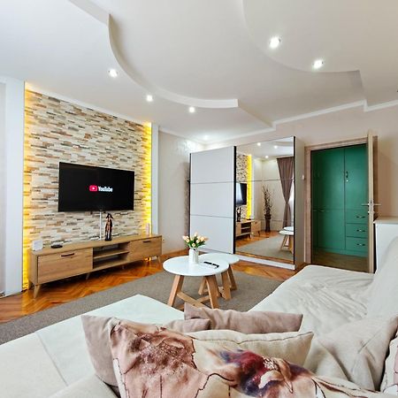 Apartman Julija 돈지 밀라노바츠 외부 사진