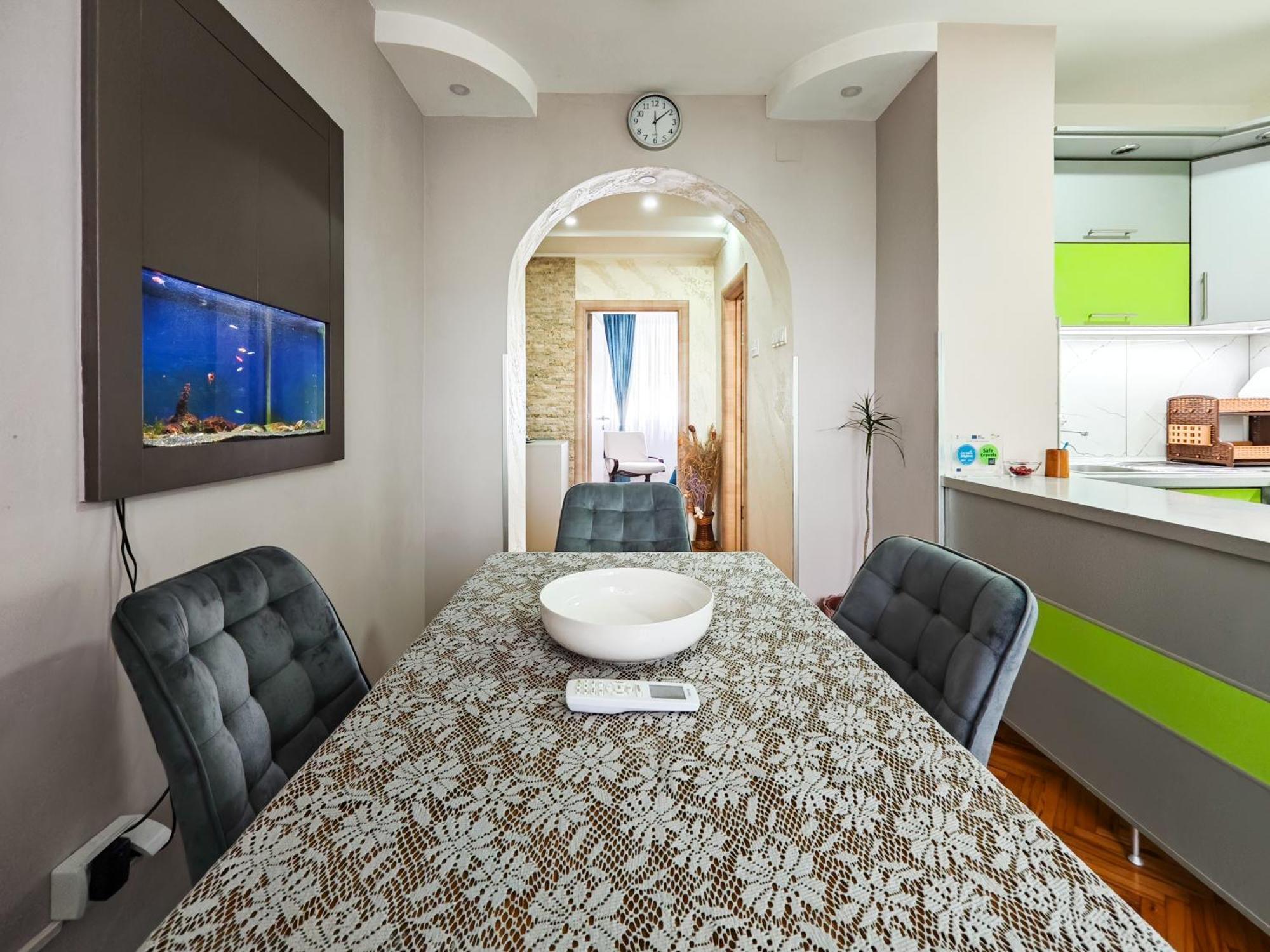 Apartman Julija 돈지 밀라노바츠 외부 사진