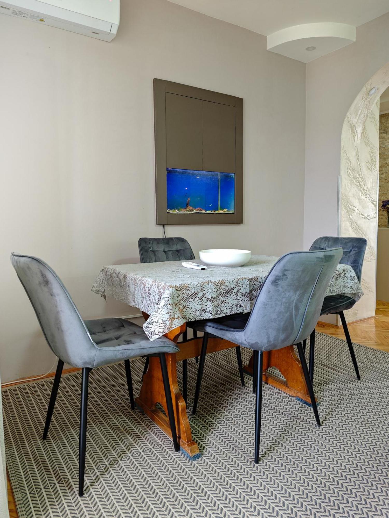 Apartman Julija 돈지 밀라노바츠 외부 사진